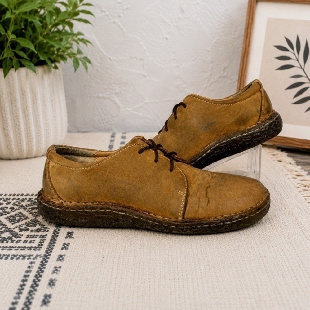 Canyon River Blues Hana Women's 6 M Tan Nubuck Leather Lace Up Shoes
